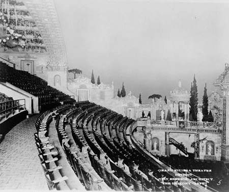 Riviera Theatre - Riviera Nw Aud Wall From Balcony From John Lauter (newer photo)